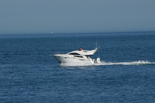 Motor or yacht cruising is a great way to explore new places along the Dorset coast.