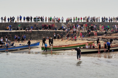 Dorset Gig racing and rowing clubs have grown in popularity in recent years